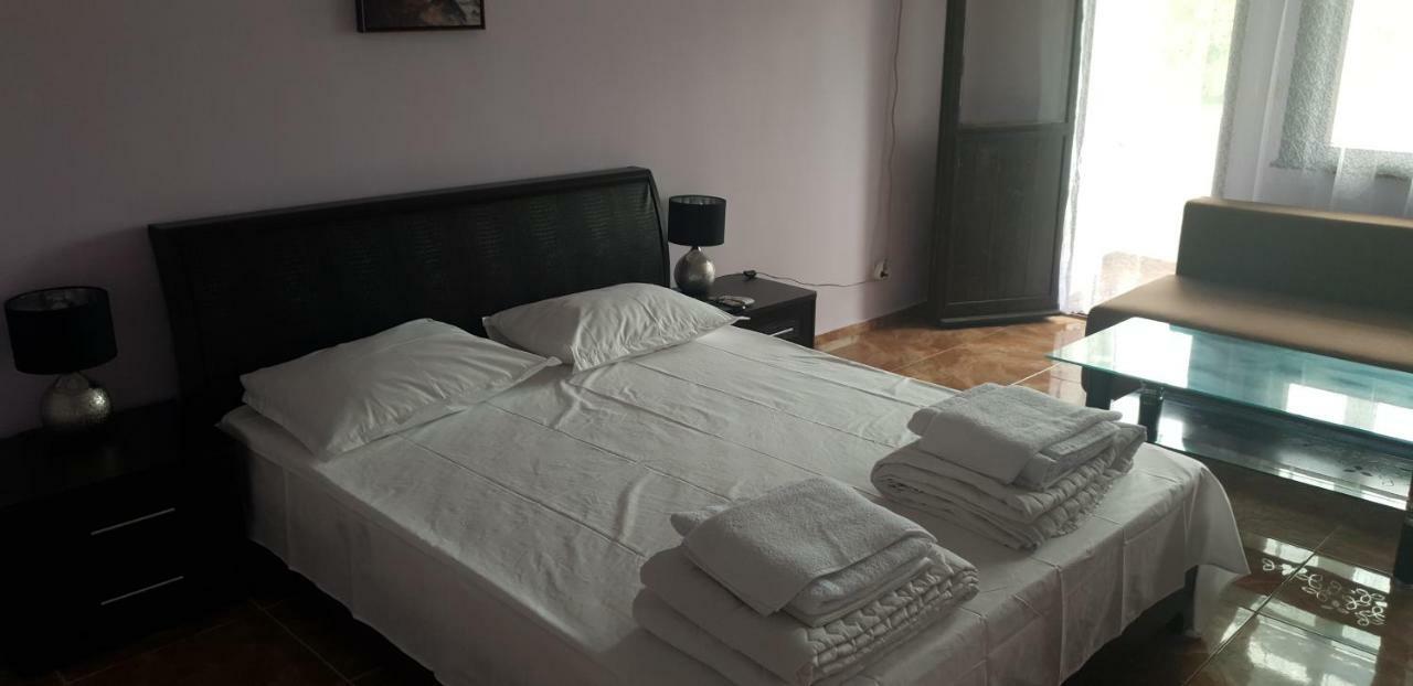 Свети Никола Hotell Sinemoretz Eksteriør bilde