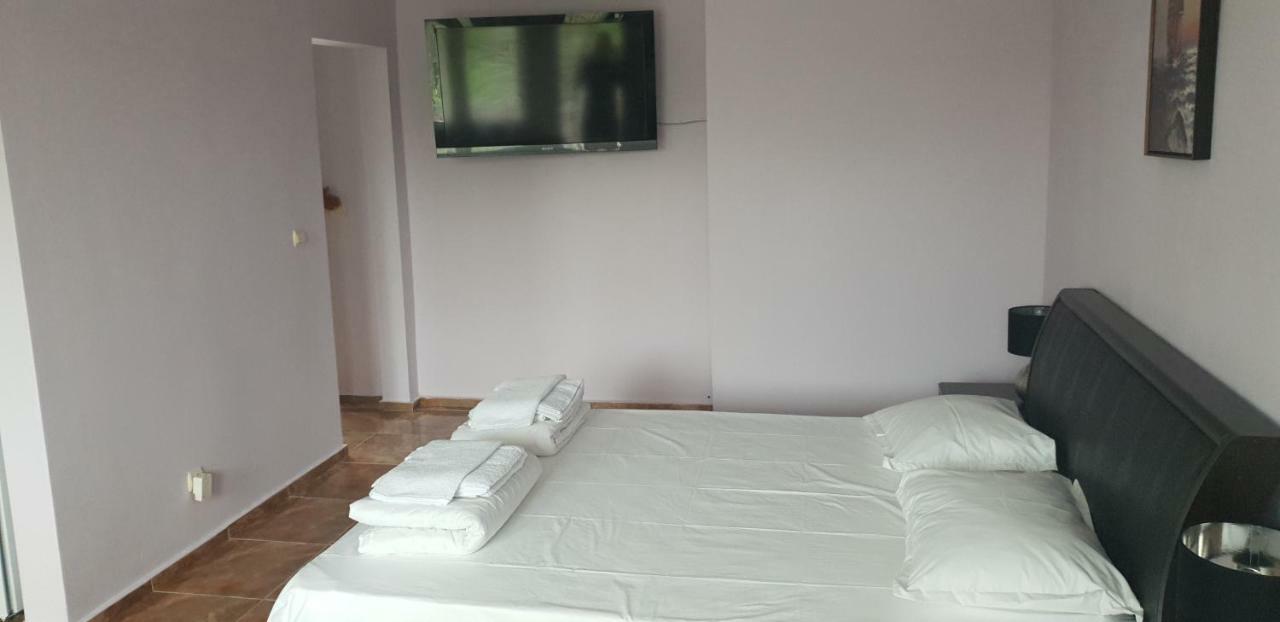 Свети Никола Hotell Sinemoretz Eksteriør bilde
